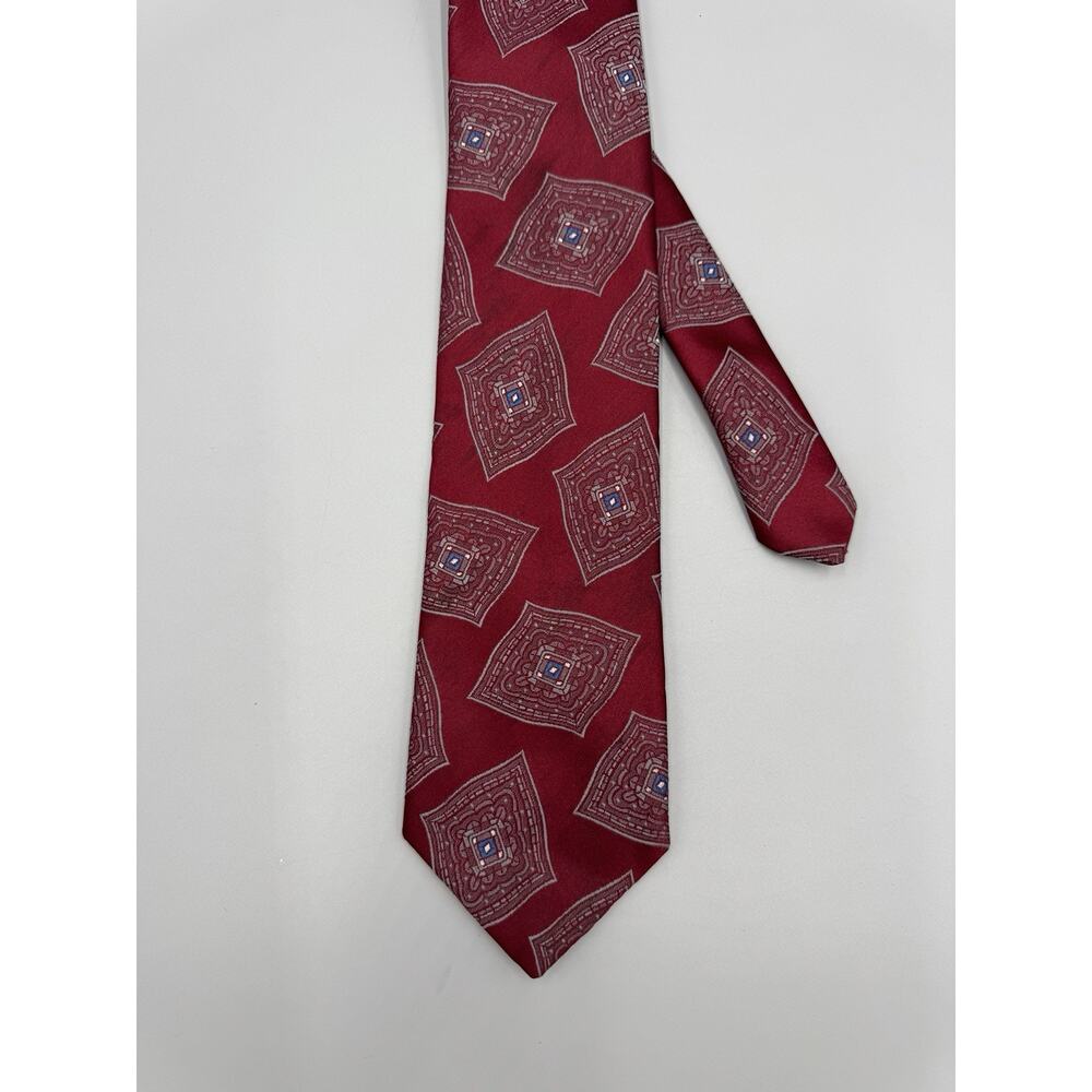 Beekman Place Red Geometric Pattern Men's Necktie
